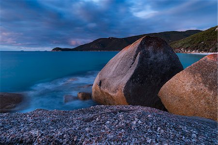 simsearch:6119-09074668,k - Long exposure landscape of the boulders along the coast of Wilsons Promontory National Park, Victoria, Australia, Pacific Photographie de stock - Premium Libres de Droits, Code: 6119-09170210