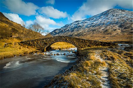 stone bridge - View of mountains and Cattle Bridge in winter, in the Argyll Forest and National Park, Highlands, Scotland, United Kingdom, Europe Stock Photo - Premium Royalty-Free, Code: 6119-09170321