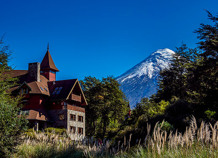 petrohue lodge - Petrohue Lodge and Osorno Volcano, Petrohue, Llanquihue Province, Los Lagos Region, Chile, South America Stock Photo - Premium Royalty-Free, Code: 6119-09182679