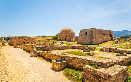 simsearch:6119-09182768,k - The Mosque of Sultan Ibrahim within the Fortezza, castle, Rethymnon, Crete, Greek Islands, Greece, Europe Foto de stock - Sin royalties Premium, Código: 6119-09182761