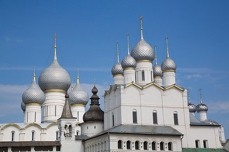 Resurrection of Christ Gate Church, Assumption Cathedral in the background, Rostov Veliky, Golden Ring, Yaroslavl Oblast, Russia, Europe Stock Photo - Premium Royalty-Free, Code: 6119-09182896