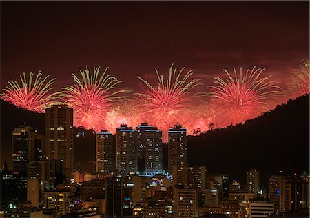 rio de janeiro night lights - New Years Fireworks over Rio de Janeiro, Brazil, South America Photographie de stock - Premium Libres de Droits, Code: 6119-09101778