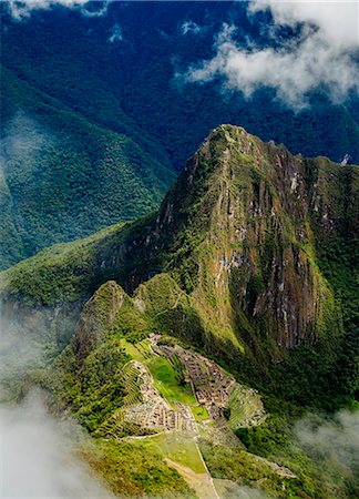 Machu Picchu Ruins seen from the Machu Picchu Mountain, UNESCO World Heritage Site, Cusco Region, Peru, South America Stock Photo - Premium Royalty-Free, Code: 6119-09101807