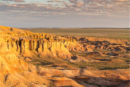 simsearch:6119-09101850,k - White Stupa in the morning light, Ulziit, Middle Gobi province, Mongolia, Central Asia, Asia Foto de stock - Sin royalties Premium, Código: 6119-09101832