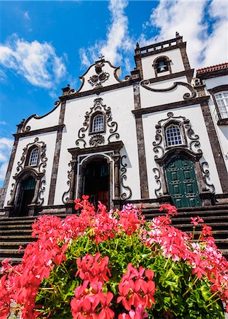 simsearch:6119-09127090,k - Church of Senhor da Pedra, Vila Franca do Campo, Sao Miguel Island, Azores, Portugal, Atlantic, Europe Stock Photo - Premium Royalty-Free, Code: 6119-09126996