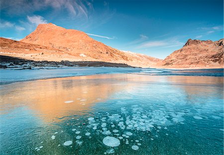 simsearch:6119-09085502,k - Ice bubbles, Montespluga, Chiavenna Valley, Sondrio province, Valtellina, Lombardy, Italy, Europe Stock Photo - Premium Royalty-Free, Code: 6119-09126934