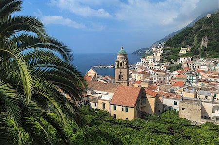 simsearch:6119-09074974,k - View of town and coast, Amalfi, Amalfi Coast (Costiera Amalfitana), UNESCO World Heritage Site, Campania, Italy, Mediterranean, Europe Photographie de stock - Premium Libres de Droits, Code: 6119-09127099