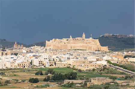 rabat - The ancient citadel of Victoria (Rabat) in the heart of Gozo, Malta, Mediterranean, Europe Foto de stock - Sin royalties Premium, Código: 6119-09127125