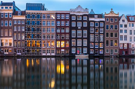 Damrak, Amsterdam, Netherlands, Europe Stock Photo - Premium Royalty-Free, Code: 6119-09134780