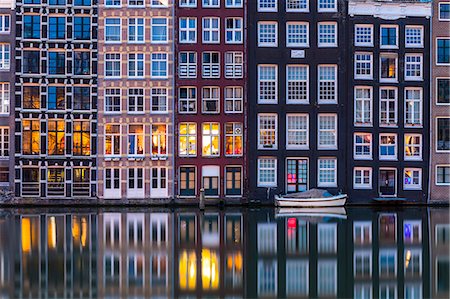 Damrak, Amsterdam, Netherlands, Europe Stock Photo - Premium Royalty-Free, Code: 6119-09134781