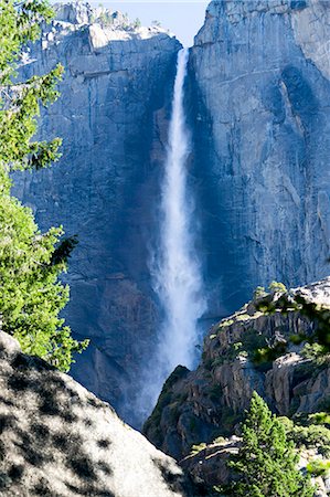Yosemite Falls, Yosemite National Park, UNESCO World Heritage Site, California, United States of America, North America Stock Photo - Premium Royalty-Free, Code: 6119-09134937