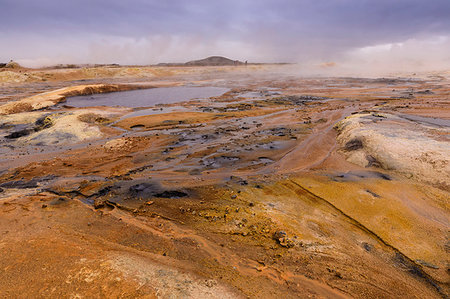 simsearch:632-06029640,k - Namafjall Geothermal Area in Iceland, Europe Photographie de stock - Premium Libres de Droits, Code: 6119-09252824