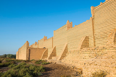 Reconstructed ruins of Babylon, Iraq, Middle East Foto de stock - Sin royalties Premium, Código: 6119-09252967