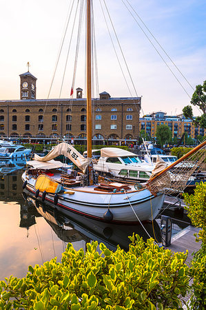 simsearch:400-07667949,k - Boats moored at St. Katherine Docks, London, England, Europe Stock Photo - Premium Royalty-Free, Code: 6119-09253068