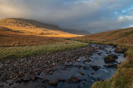 simsearch:841-06030335,k - Maumturk Mountains, Connemara, County Galway, Connacht, Republic of Ireland, Europe Photographie de stock - Premium Libres de Droits, Code: 6119-09253141