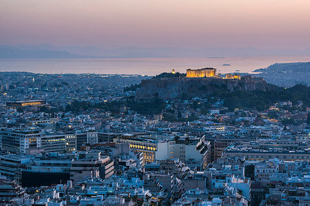 View over Athens and The Acropolis at sunset from Likavitos Hill, Athens, Attica Region, Greece, Europe Photographie de stock - Premium Libres de Droits, Code: 6119-09202909