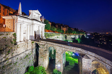 Porta San Giacomo, Upper Town (Citta Alta), Bermago, Lombardy, Italy, Europe Stock Photo - Premium Royalty-Free, Code: 6119-09203518