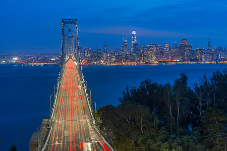 simsearch:6119-07651827,k - View of San Francisco skyline and Oakland Bay Bridge from Treasure Island at night, San Francisco, California, United States of America, North America Photographie de stock - Premium Libres de Droits, Code: 6119-09203622