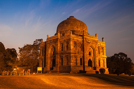 Shish Gumbad Tomb, Lodi Gardens, New Delhi, Delhi, India, Asia Photographie de stock - Premium Libres de Droits, Code: 6119-09213948