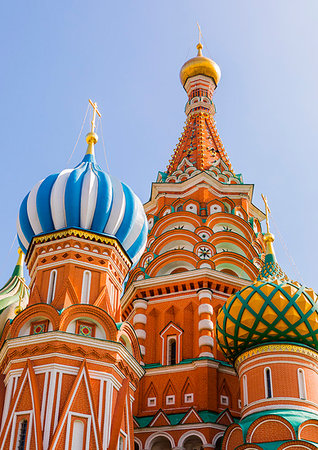 simsearch:841-09085735,k - The Cathedral of Vasily the Blessed (St. Basil's Cathedral), Red Square, UNESCO World Heritage Site, Moscow, Russia, Europe Photographie de stock - Premium Libres de Droits, Code: 6119-09214075