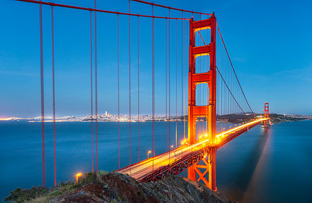 simsearch:6119-09214173,k - View of Golden Gate Bridge from Golden Gate Bridge Vista Point at dusk, San Francisco, California, United States of America, North America Stock Photo - Premium Royalty-Free, Code: 6119-09214187