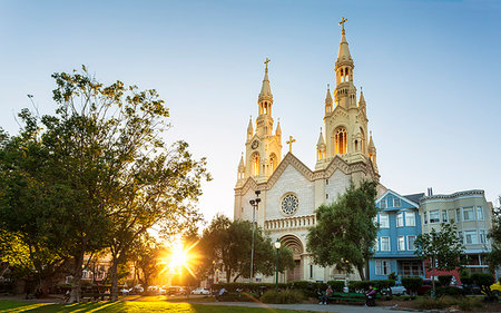 simsearch:6119-09203644,k - St. Peter and Paul Church at sunset, San Francisco, California, United States of America, North America Foto de stock - Sin royalties Premium, Código: 6119-09214206