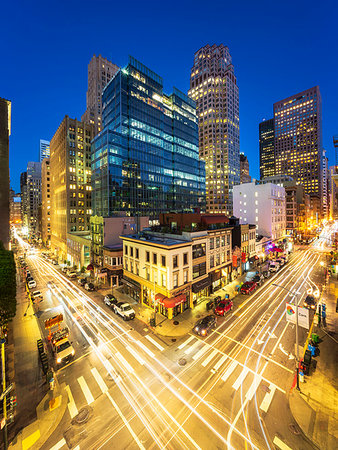 Busy Pine and Kearny Street at night, San Francisco Financial District, California, United States of America, North America Stock Photo - Premium Royalty-Free, Code: 6119-09214208