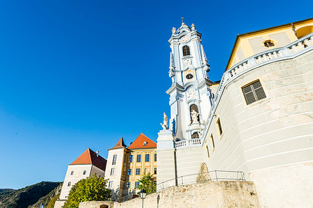 elevated sky - Former monastery in Durnstein, Wachau, UNESCO World Heritage Site, Austria, Europe Stock Photo - Premium Royalty-Free, Code: 6119-09228608