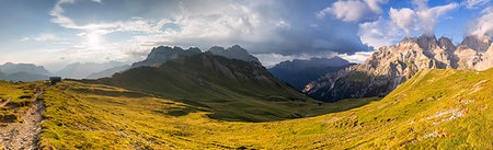 Panoramic view of San Nicolo Pass, Fassa Valley, Trentino, Dolomites, Italy, Europe Photographie de stock - Premium Libres de Droits, Code: 6119-09228783