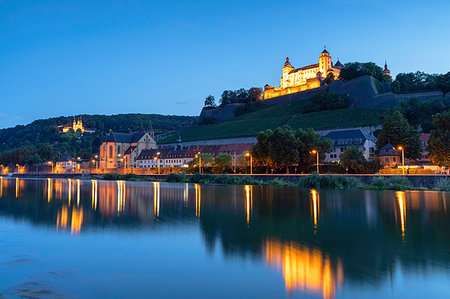Marienberg Fortress at dusk, Wurzburg, Bavaria, Germany, Europe Photographie de stock - Premium Libres de Droits, Code: 6119-09228967