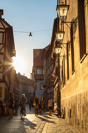 People walking along Dominikanerstrasse, Bamberg, UNESCO World Heritage Site, Bavaria, Germany, Europe Stock Photo - Premium Royalty-Free, Code: 6119-09228987
