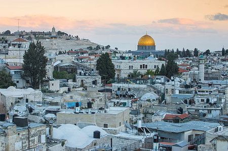 simsearch:6119-09238446,k - View over Muslim Quarter towards Dome of the Rock, Jerusalem, Israel, Middle East Foto de stock - Sin royalties Premium, Código: 6119-09238463