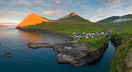 simsearch:6119-09238916,k - Elevated panoramic view of Gjogv, Eysturoy island, Faroe Islands, Denmark, Europe Stockbilder - Premium RF Lizenzfrei, Bildnummer: 6119-09238628