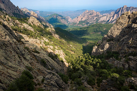 simsearch:6119-09156649,k - Trekking on the GR20 in Corsica near the Aiguilles de Bavella towards Refuge d'Asinao, Corsica, France, Mediterranean, Europe Stockbilder - Premium RF Lizenzfrei, Bildnummer: 6119-09238756