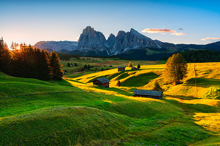 seiser alm - Sunrise in Seiser Alm, Dolomites, UNESCO World Heritage Site in Trentino-Alto Adige, Italy, Europe Foto de stock - Sin royalties Premium, Código: 6119-09238953