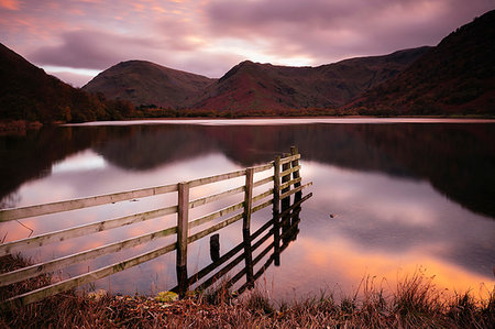 simsearch:6119-09239111,k - Brothers Water at sunset, Dovedale, Lake District National Park, UNESCO World Heritage Site, Cumbria, England, United Kingdom, Europe Foto de stock - Sin royalties Premium, Código: 6119-09239117