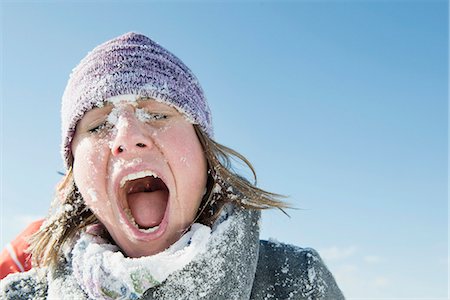 strike - Woman hit by snowball, Bavaria, Germany Foto de stock - Sin royalties Premium, Código: 6121-07740075