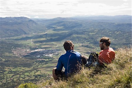 two mountain bikers having a rest, Vipava valley, Istria, Slovenia Stockbilder - Premium RF Lizenzfrei, Bildnummer: 6121-07741769