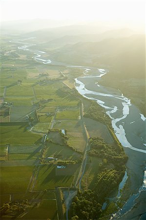 Marlborough, aerial view of Wairau River on sunset Stock Photo - Premium Royalty-Free, Code: 6122-07694304