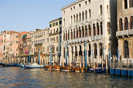 simsearch:6122-07695407,k - Grand canal, Venice, Italy Foto de stock - Sin royalties Premium, Código: 6122-07695405