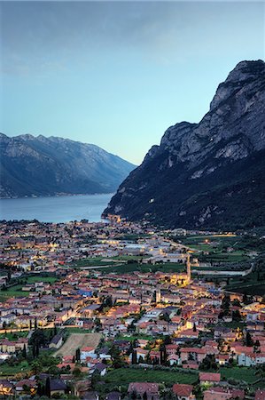 riva - Lake Garda, Riva, Veneto, Italy Fotografie stock - Premium Royalty-Free, Codice: 6122-07697644