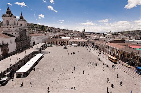 ecuador - Plaza de San Francisco, Quito, Ecuador Foto de stock - Sin royalties Premium, Código: 6122-07697973