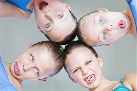 pre teens in leotards - Ballet dancers making faces together Stock Photo - Premium Royalty-Free, Code: 6122-07700334