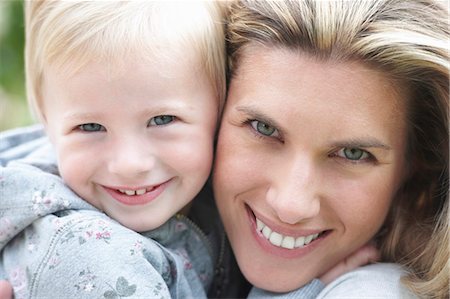 simsearch:6122-07703436,k - Close up of mother and child smiling Stock Photo - Premium Royalty-Free, Code: 6122-07703050