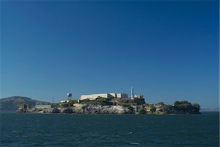 san francisco distance - Alcatraz Island in San Francisco Bay Stock Photo - Premium Royalty-Free, Code: 6122-07703360