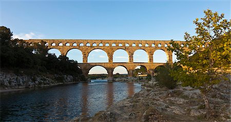 pont du gard - Pont du Gard bridge over river Stock Photo - Premium Royalty-Free, Code: 6122-07705475