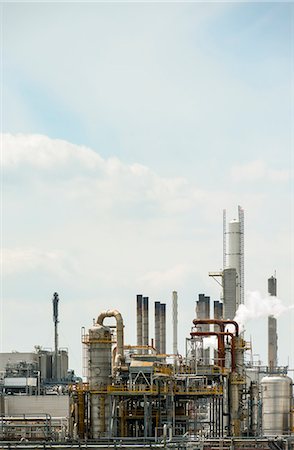 simsearch:649-05950810,k - Infrastructure of factory Stock Photo - Premium Royalty-Free, Code: 6122-07707480