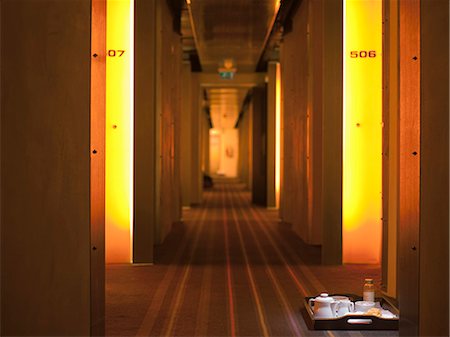 Hallway with room service tray in hotel Stock Photo - Premium Royalty-Free, Code: 6122-07707556