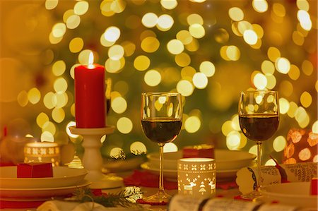 simsearch:6124-08926935,k - Red wine and candles on ambient Christmas dinner table Stock Photo - Premium Royalty-Free, Code: 6124-08926942