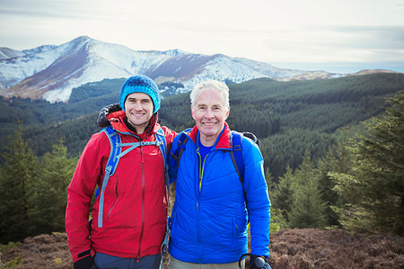 simsearch:649-07239718,k - Father and son hiking on mountaintop Stock Photo - Premium Royalty-Free, Code: 6124-09269739